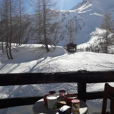 Bed and Breakfast Namaste Chalet Tignes