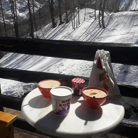 Namaste Chalet Bed and Breakfast